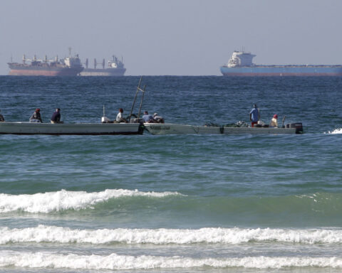 Oil sells off as traders calmly look beyond the bombs in the Middle East