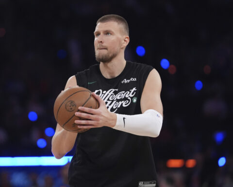 Porzingis going to Hawks in a 3-team trade agreement, AP source says