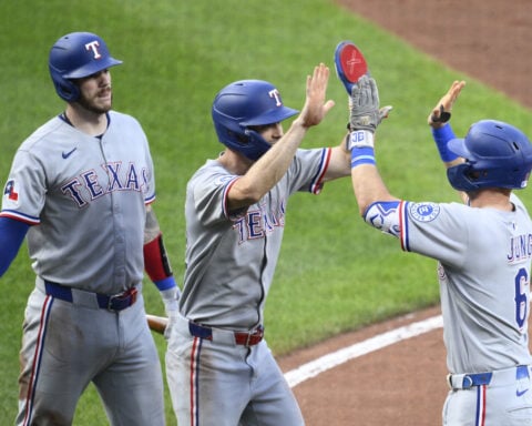 Jacob deGrom loses no-hit bid in 8th, leads Rangers over Orioles 7-0