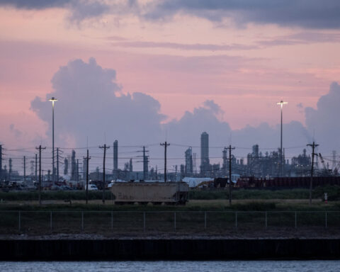 Oil market reflects slim chance of supply disruption, Goldman analysts say