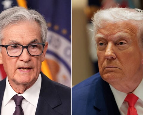 Trump sends handwritten letter to Powell demanding ultra-low interest rates