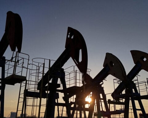 Oil futures, options trade at record levels in Q2 as investors navigate volatility