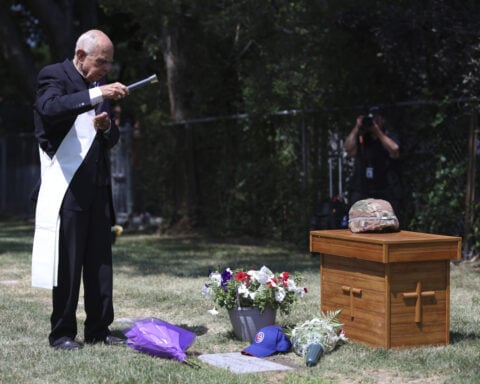 Military honors bestowed on Illinois veteran identified nearly a decade after death