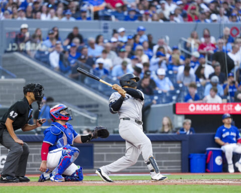 George Springer homers twice, Blue Jays sweep Yankees to take AL East lead