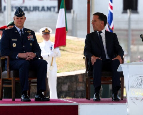 New NATO commander stresses unity at handover ceremony