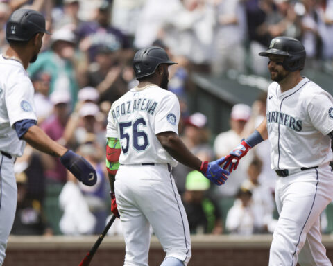 Cal Raleigh ties Ken Griffey Jr.'s Mariners record for home runs before All-Star break with 35