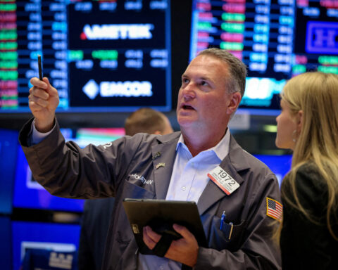 Stocks sell off, dollar gains as Trump plans 25% tariffs on Japan, South Korea