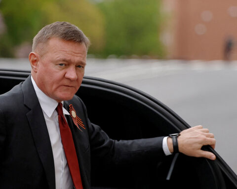 Sacked Russian transport minister found dead in his car with gunshot wound