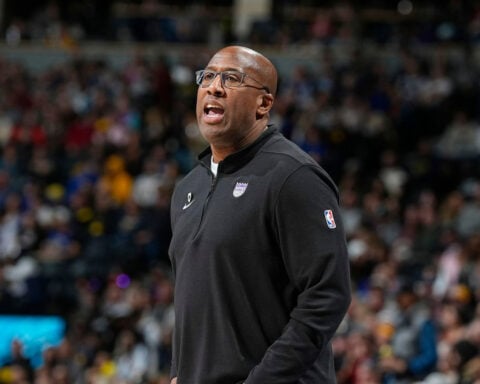New York Knicks hire Mike Brown as new head coach