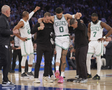 Celtics' Brad Stevens shuns idea team is in a rebuild with Jayson Tatum out