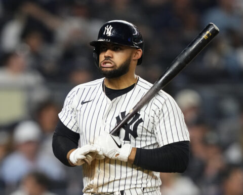 Mariners pitcher Bryan Woo loses no-hit bid in 8th inning at Yankee Stadium