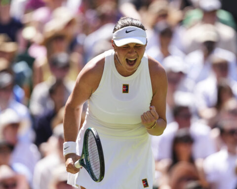 American Amanda Anisimova faces Poland's Iga Swiatek in the Wimbledon women's final