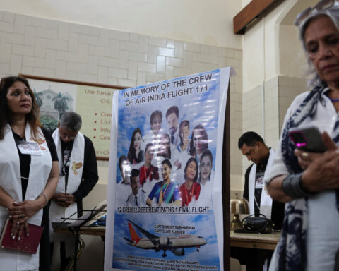 Air India crash report shows pilot confusion over engine switch movement