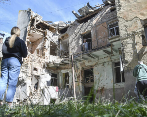 Russian drone and cruise missile attacks kill at least 2 in Ukraine