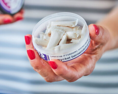 As nicotine pouches’ popularity soars, they’re also responsible for more poisonings in young kids, study finds