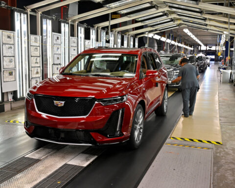 GM to produce lower-cost battery cells at Tennessee plant