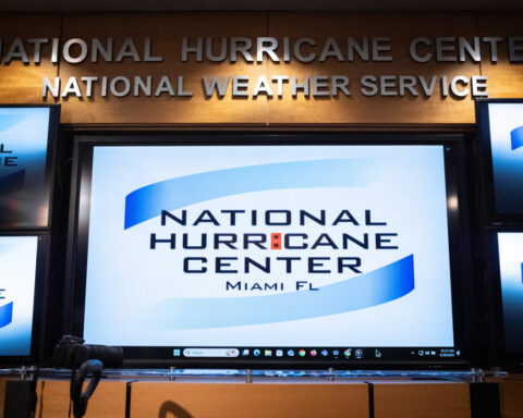NHC says 40% chance system will form into cyclone near Florida