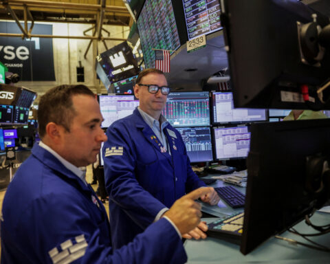 US Treasury yield forecasts anchored despite rising debt load and inflation concerns: Reuters poll