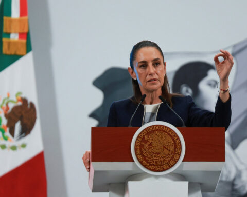 Mexico pledges action should U.S. talks fail by August tariff deadline