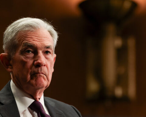 Trump says he's not planning to fire Fed's Powell