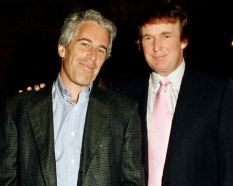 Wall Street Journal: Lewd letter bearing Trump's name was given to Epstein