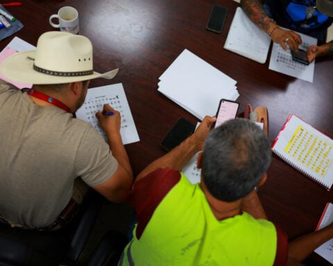 Mexican truck drivers study English to comply with new US language rules