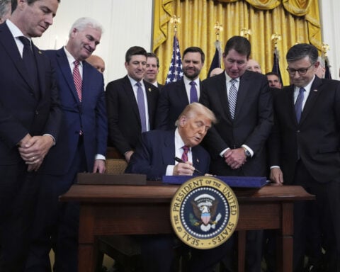 Trump signs new stablecoin regulations into law, a major milestone for crypto industry