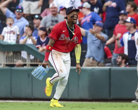 Braves star Ronald Acuña Jr. stuns Yankees with incredible throw in Atlanta's win