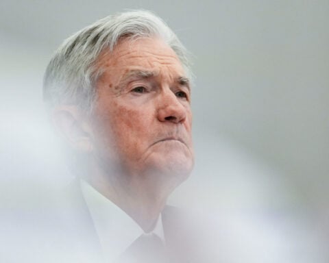 Fed officials, banking experts discuss regulatory rewrite effort at conference 