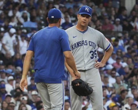 Rich Hill becomes oldest player in majors at 45 with start against Cubs