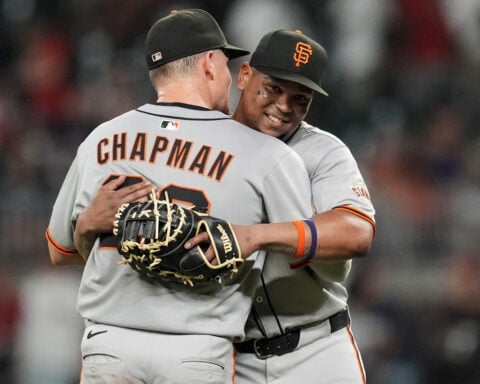 Rafael Devers debuts at first base for Giants after refusing to play position for Red Sox