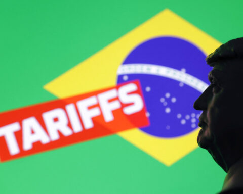 Brazil scrambles as U.S. tariff deadline looms, talks stall