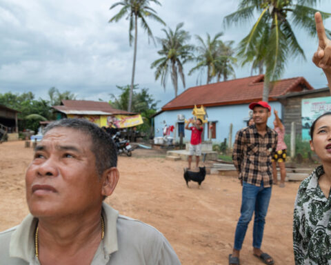 Tens of thousands flee their homes as Thailand and Cambodia clash