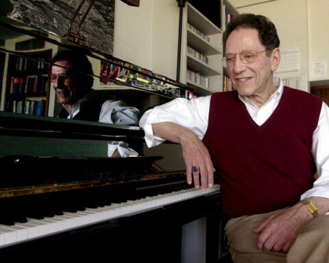 Tom Lehrer, song satirist and mathematician, dies at 97