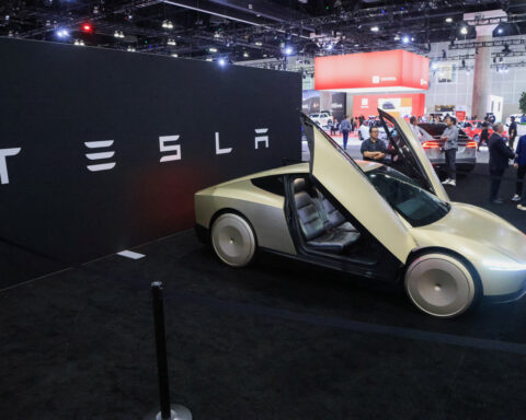 Tesla-Samsung $16.5 billion supply deal may spur chipmaker's US contract business