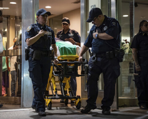 The Latest: Gunman targeted the NFL headquarters in Manhattan, mayor says