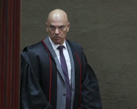 US sanctions Brazil's Supreme Court justice overseeing case against Bolsonaro