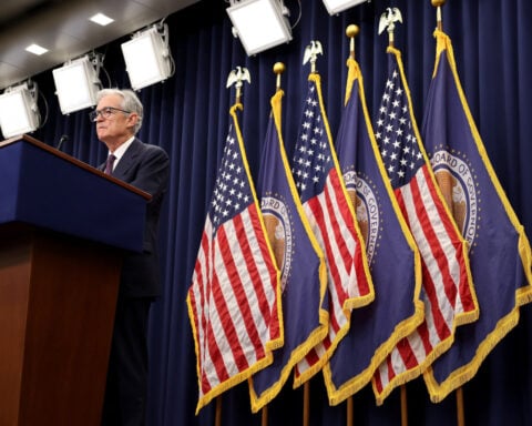 FOMC holds rates steady, but two dissenters wanted cuts