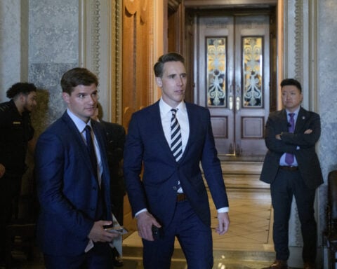 Trump calls GOP's Hawley 'second tier' senator after bill to ban stock trades in government advances