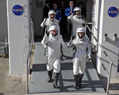 Clouds force last-minute delay for astronaut launch to the International Space Station