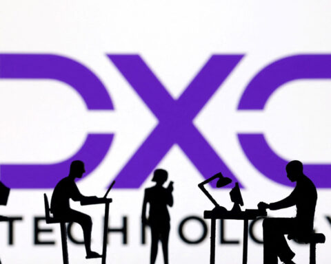 DXC raises annual forecast on robust cloud demand