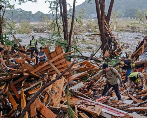 Kerr County tragedy sparks scrutiny over lack of sirens and flood alerts