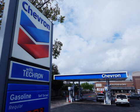 Chevron beats Wall Street profit estimates with record output