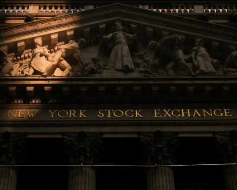 Trading Day: Stocks bounce back, bonds more cautious