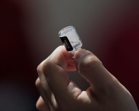 HHS slashes funding for mRNA vaccine development
