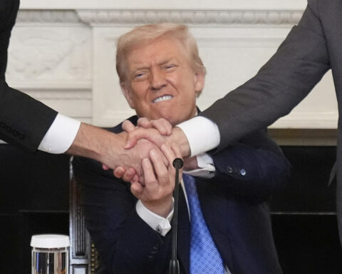 Leaders of Armenia and Azerbaijan shake hands and sign deal at White House peace summit