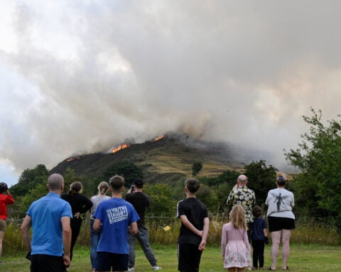 Fire breaks out on Edinburgh landmark Arthur's Seat