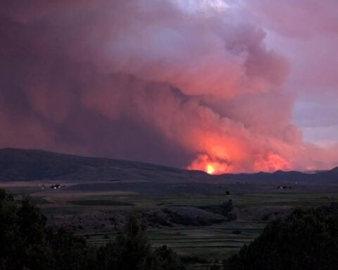 Nearly 180 inmates evacuated from Colorado prison as Lee Fire grows