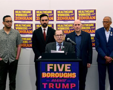 Mamdani launches tour of New York City with a message linking Cuomo to Trump