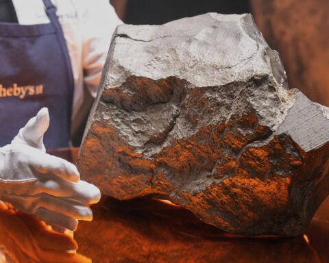 Why Niger is investigating the $5 million sale of the largest Mars rock found on Earth